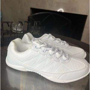 Chassé Cheer Shoes